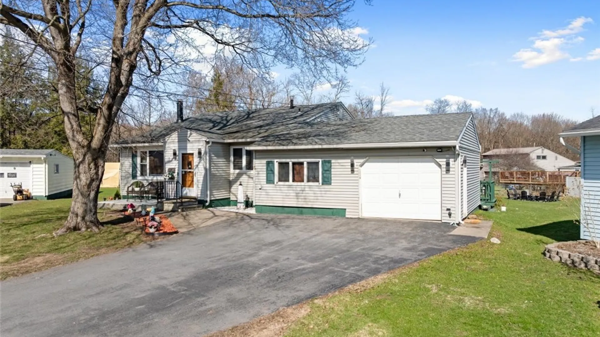 Property at 4 Theresa Court, Utica, NY 13502 2