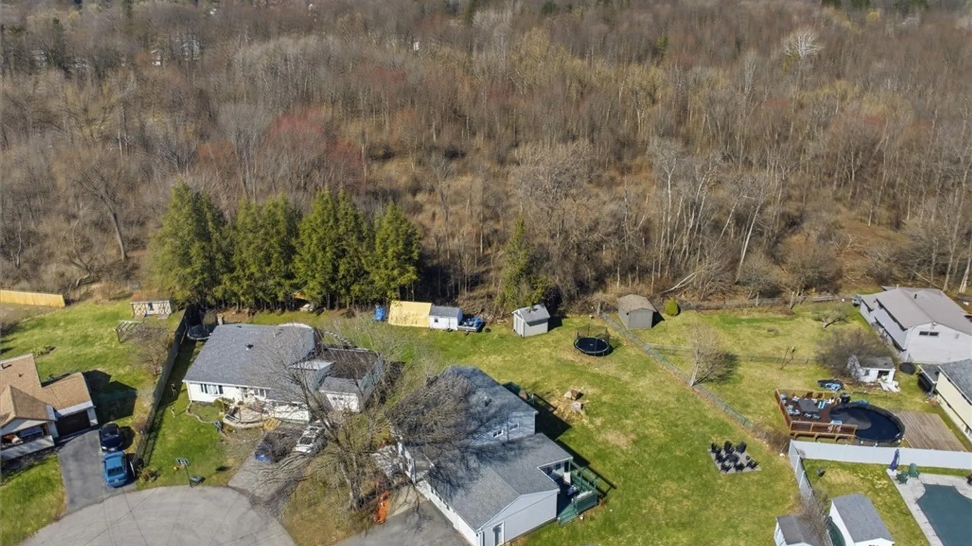 Property at 4 Theresa Court, Utica, NY 13502 6