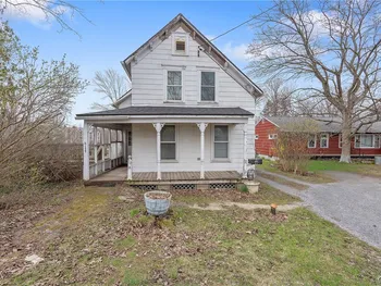 Property at 1229 Tulip Street, Salina, NY 13090