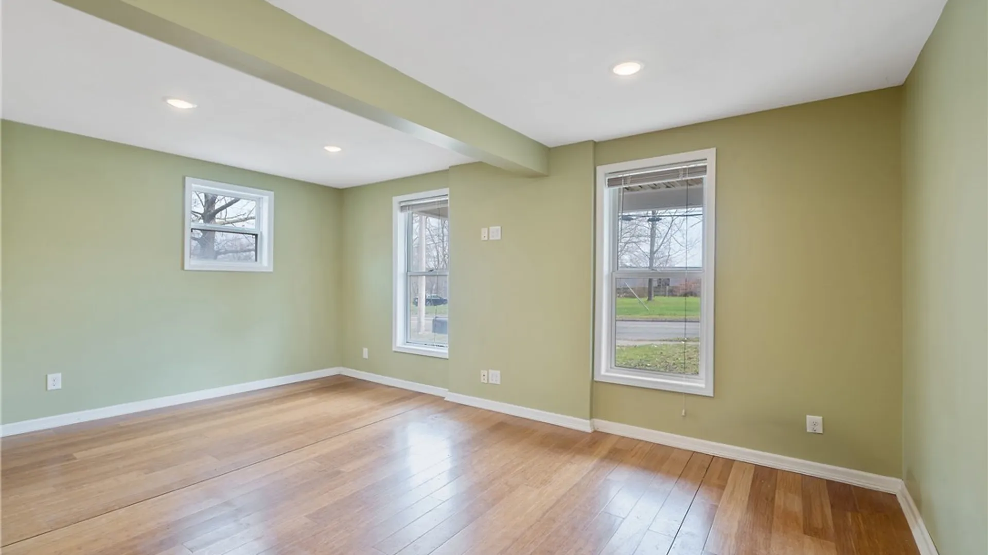 Property at 1229 Tulip Street, Salina, NY 13090 4