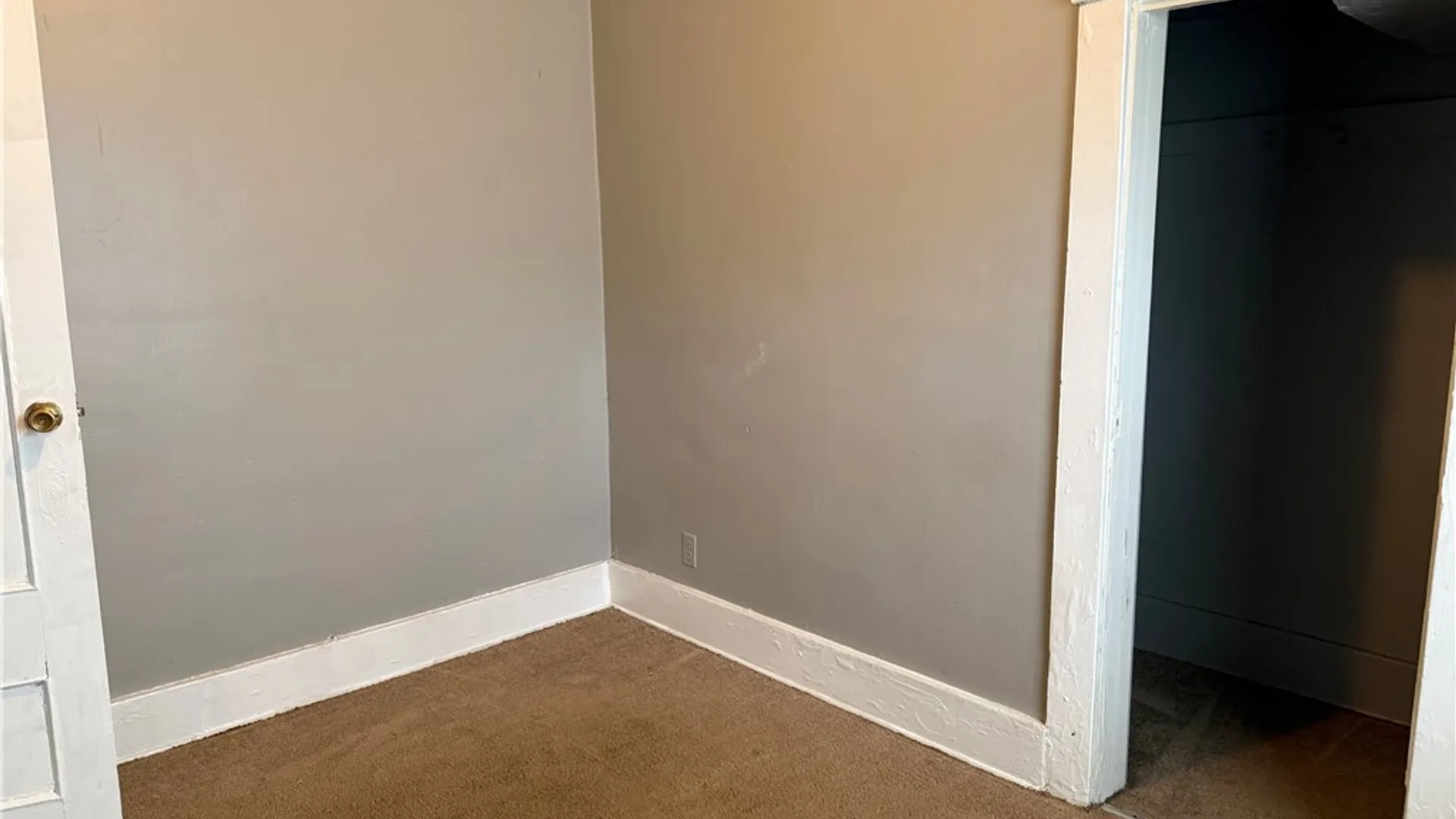 Property at 93-95 Stratford Park, Rochester, NY 14611 11
