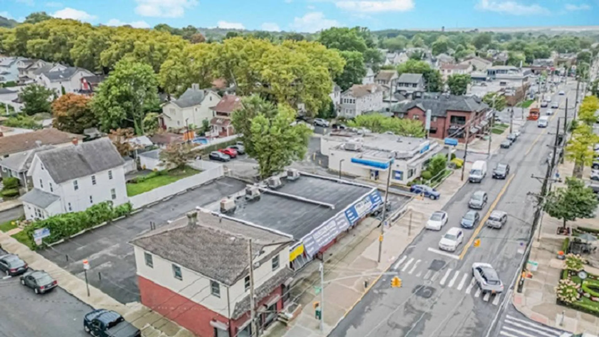 Property at 1890-1898 Victory Blvd, Staten Island, NY 10314 2