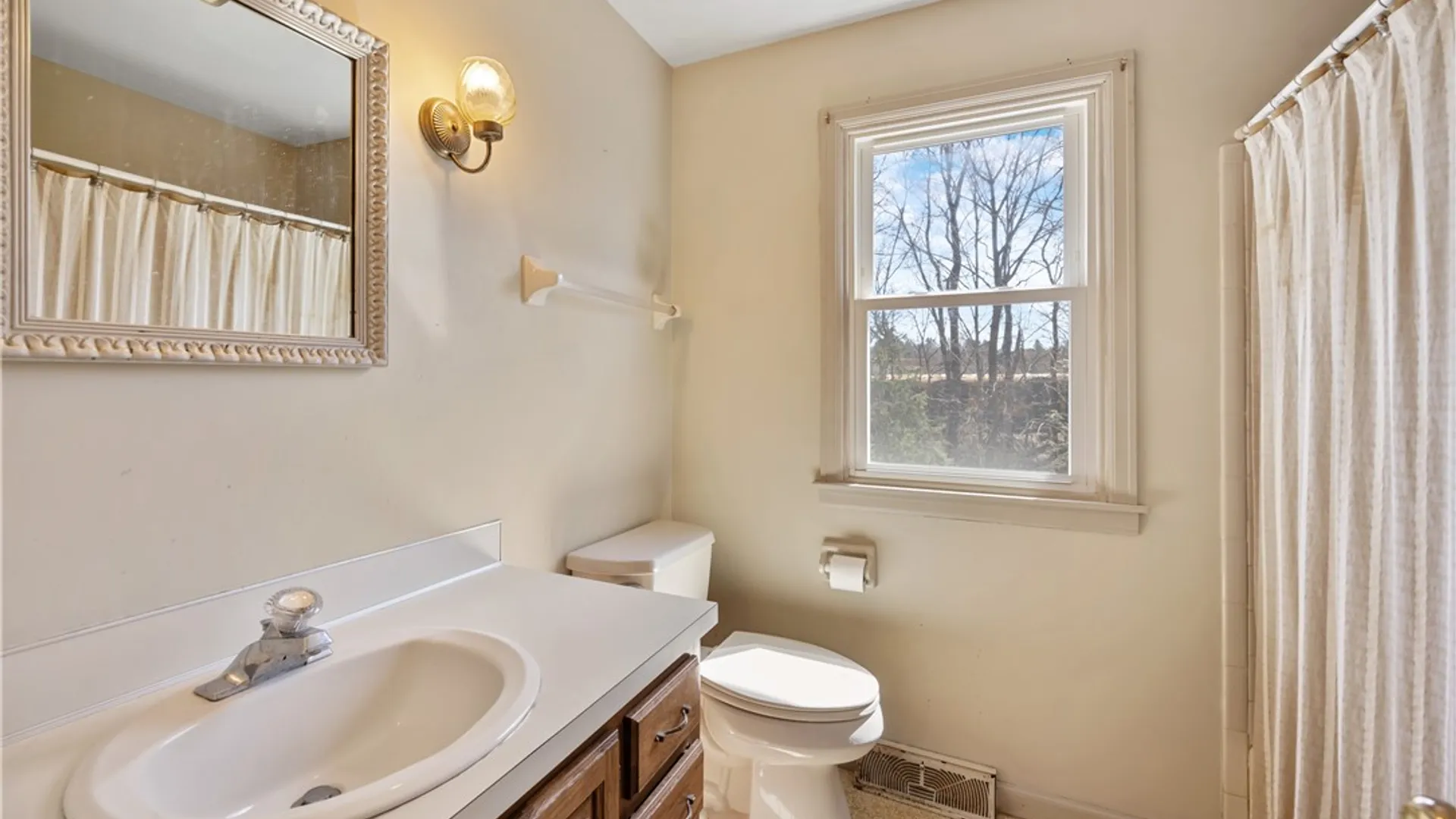 Property at 3 Tremain Drive, Manlius, NY 13066 24