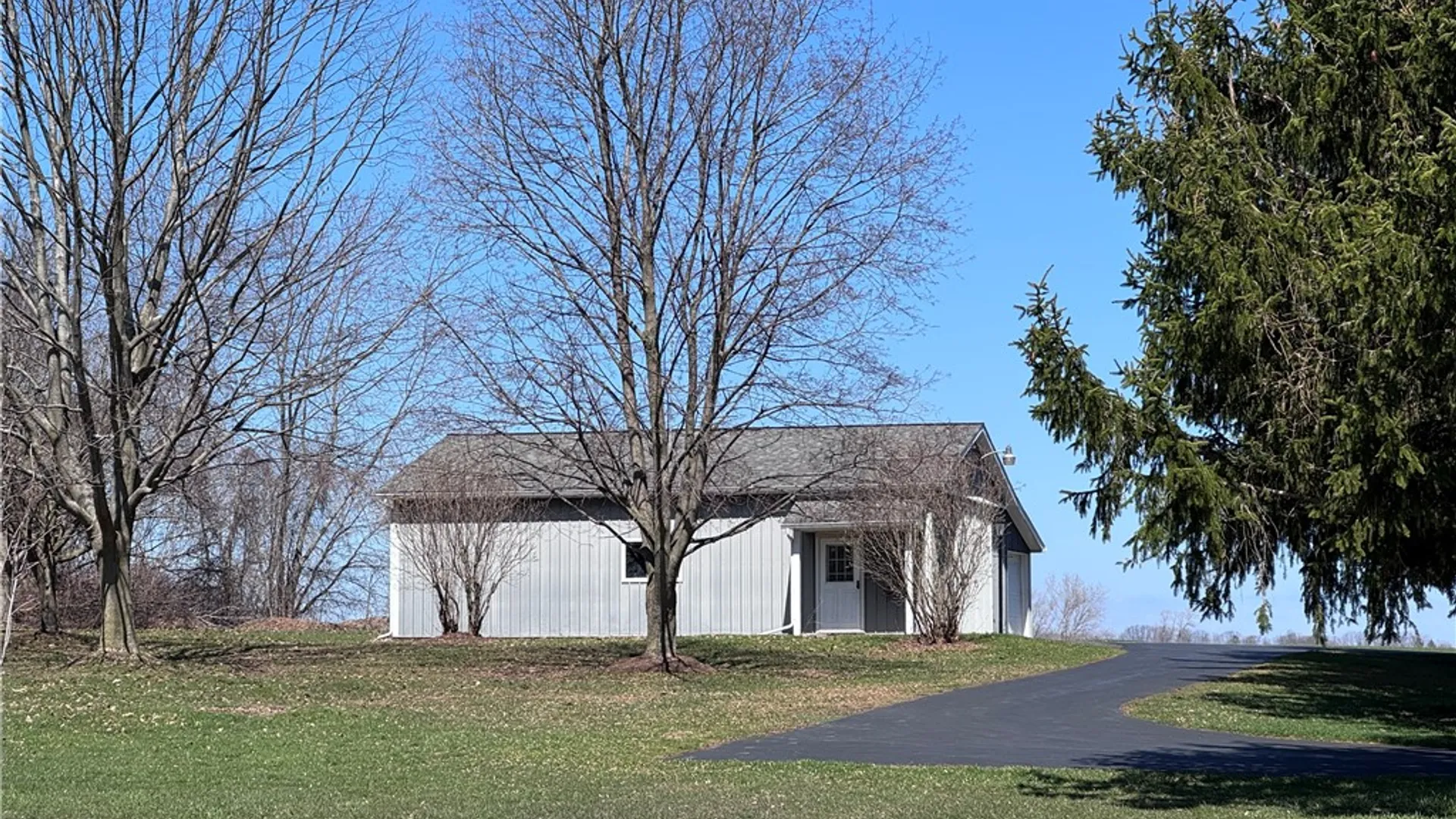 Property at 14431 Roosevelt Highway, Carlton, NY 14477 3