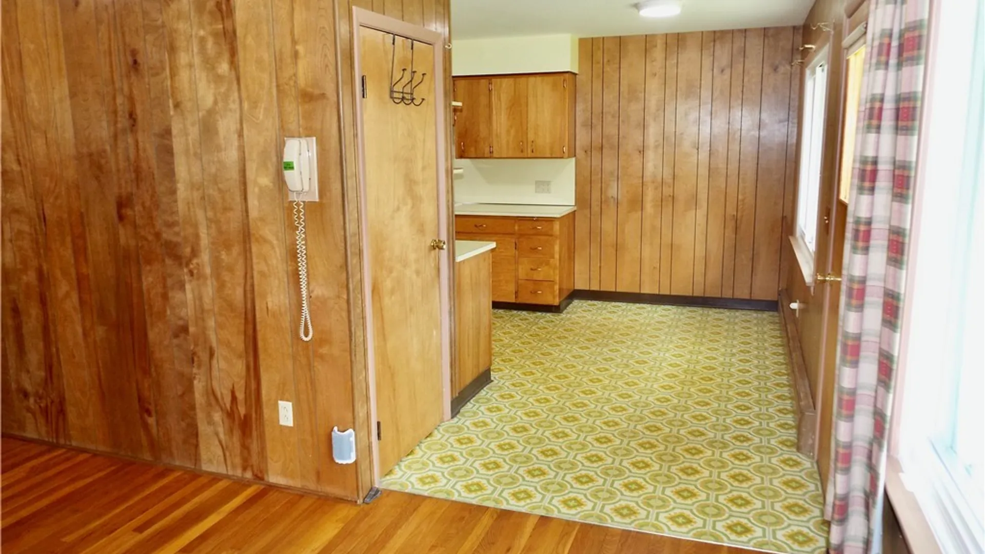 Property at 381 Genesee St, Oneida, NY 13421 21