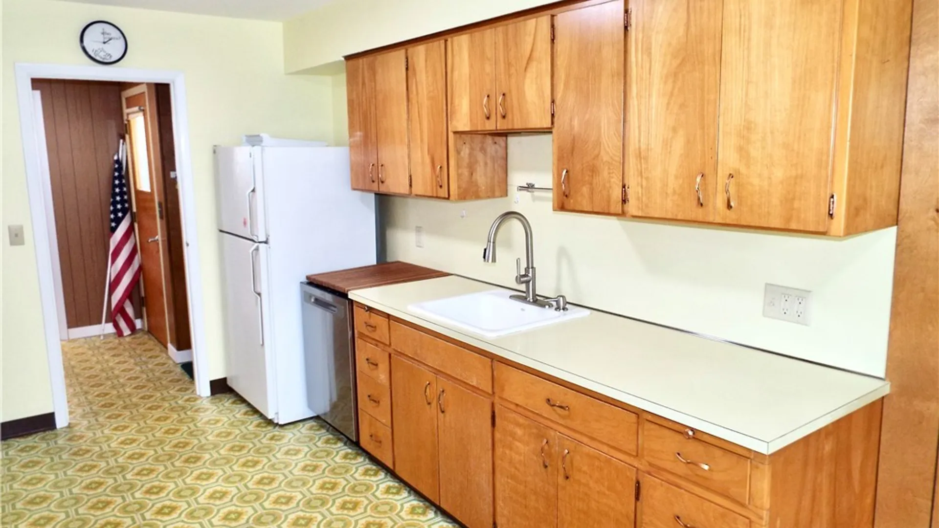 Property at 381 Genesee St, Oneida, NY 13421 23