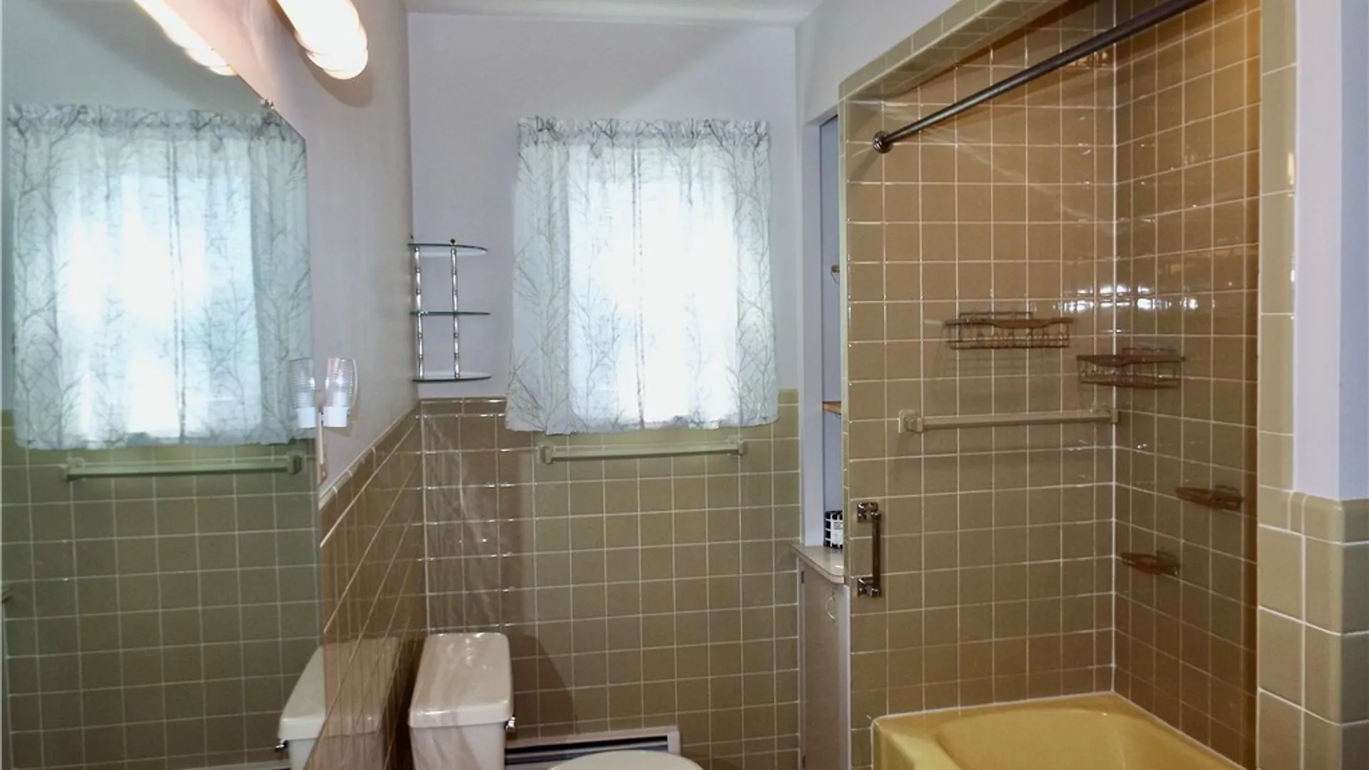 Property at 381 Genesee St, Oneida, NY 13421 35