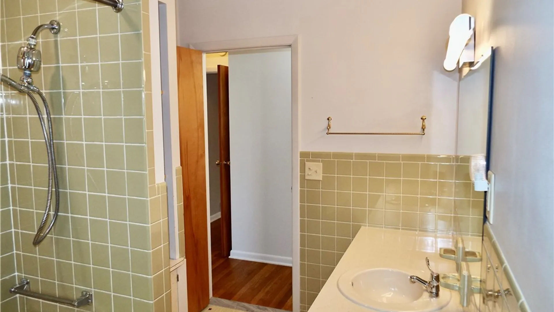 Property at 381 Genesee St, Oneida, NY 13421 36