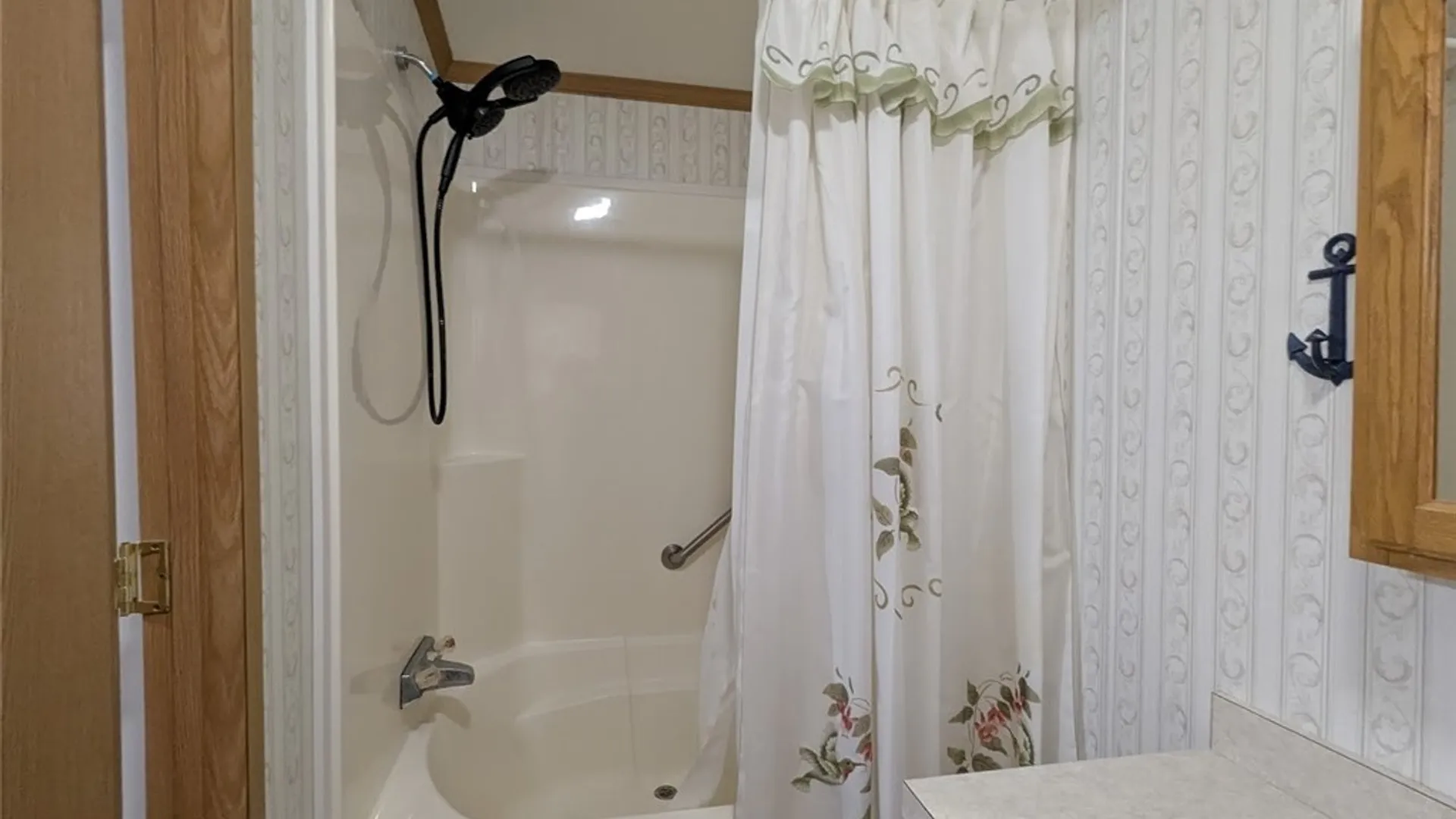 Property at 26 Driftwood Lane, Vienna, NY 13157 24