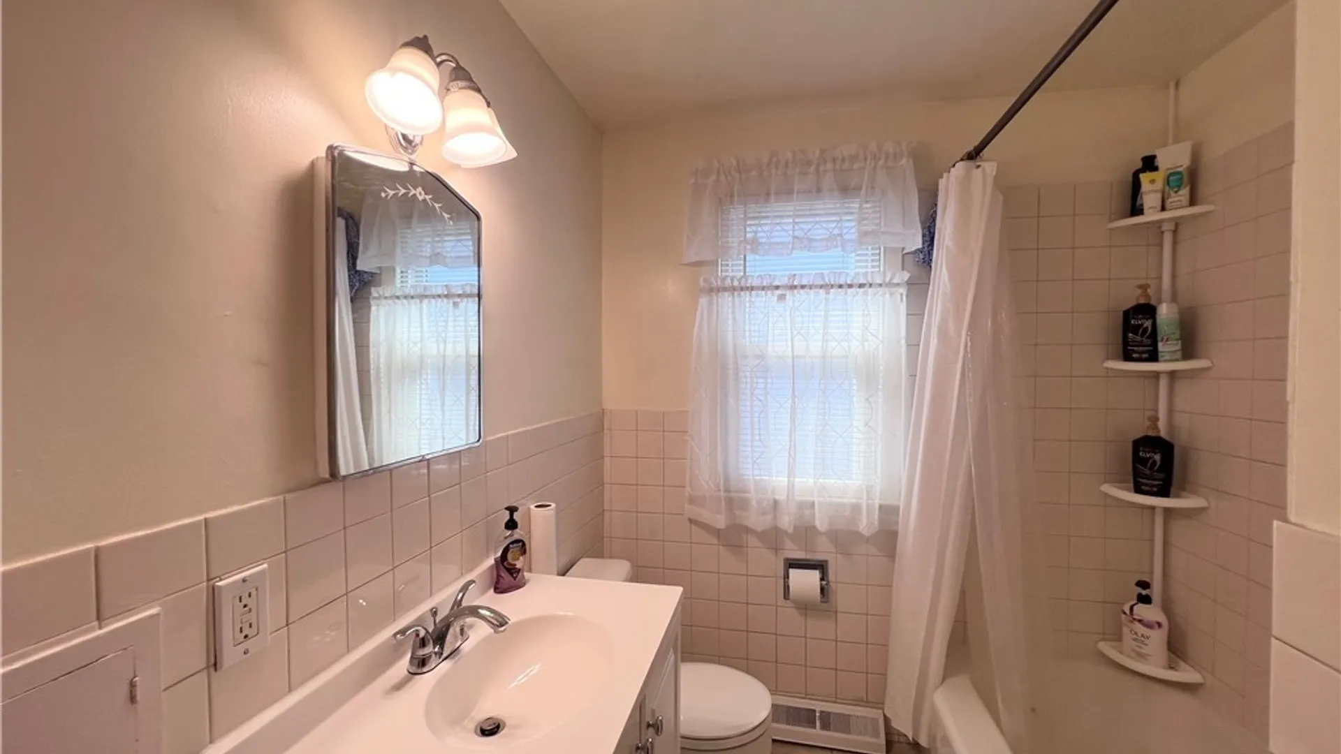 Property at 480 Hazeltine Avenue, Tonawanda, NY 14217 14