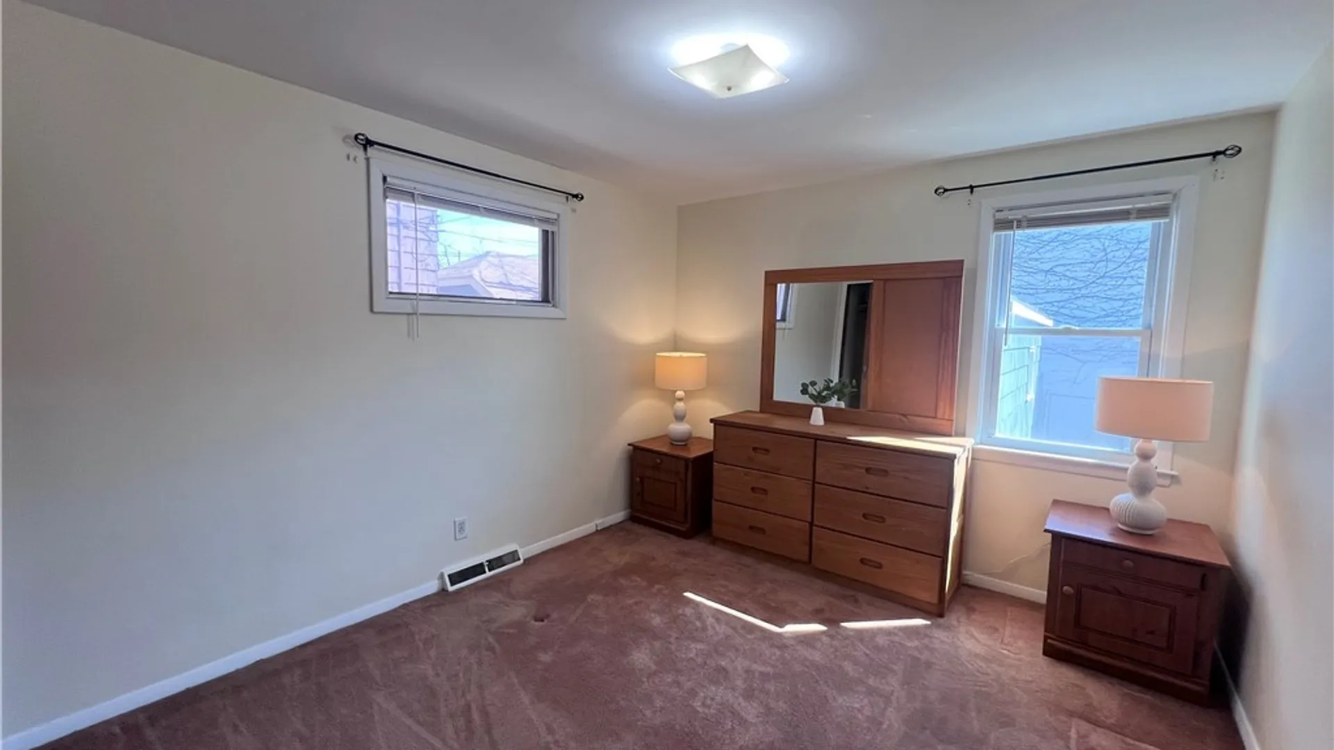 Property at 480 Hazeltine Avenue, Tonawanda, NY 14217 8