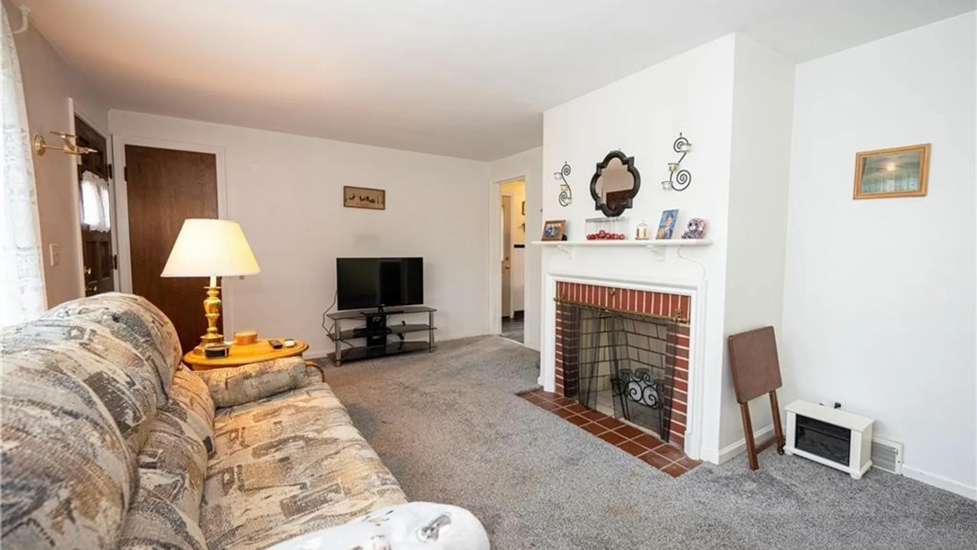 Property at 73 Wilton Parkway, Tonawanda, NY 14223 12