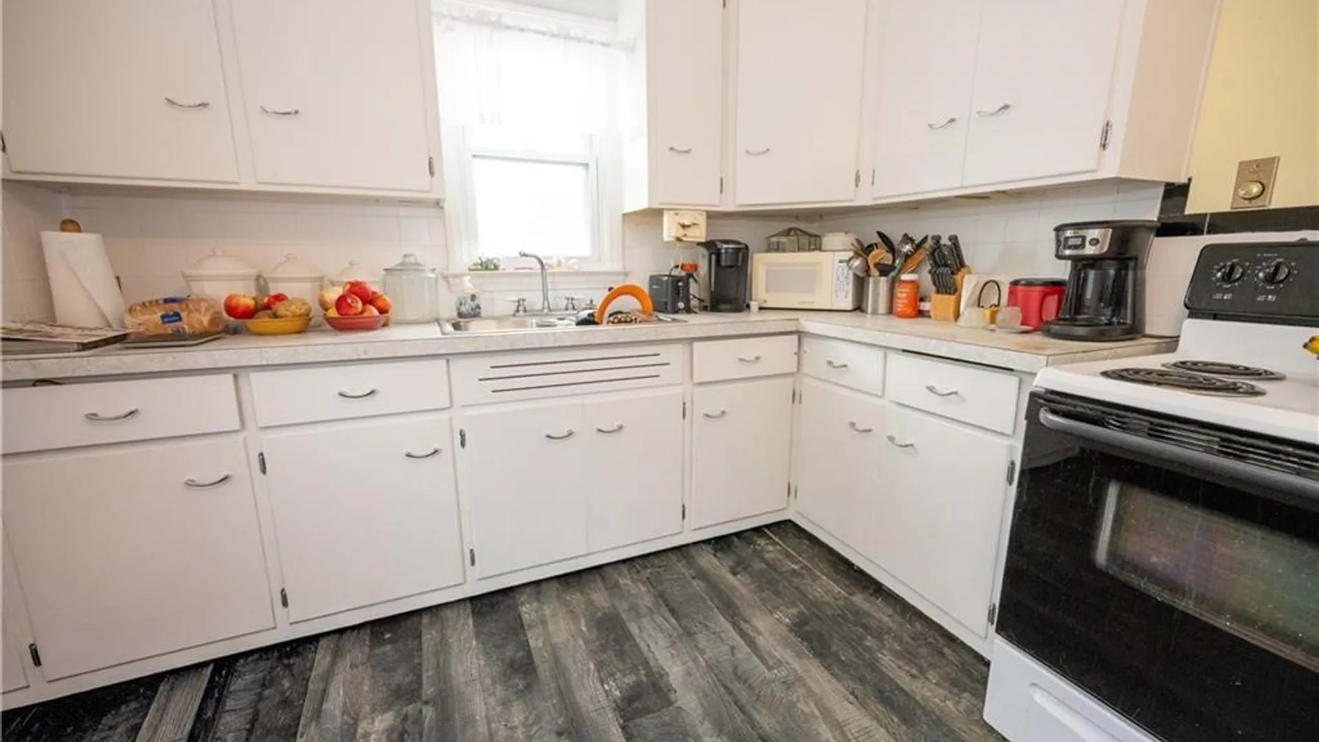 Property at 73 Wilton Parkway, Tonawanda, NY 14223 6
