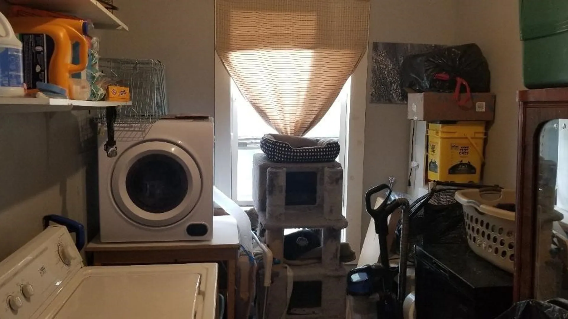 Property at 416 Bear Street, Syracuse, NY 13208 14