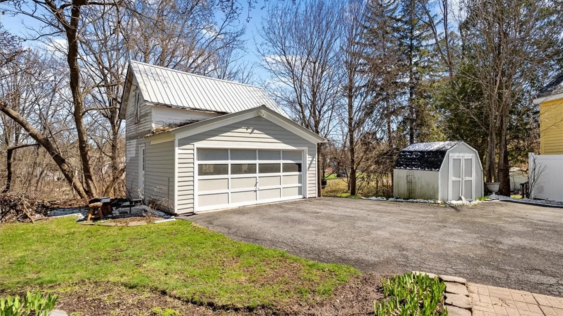 Property at 337 Macarthur Parkway, Oneida, NY 13421 44