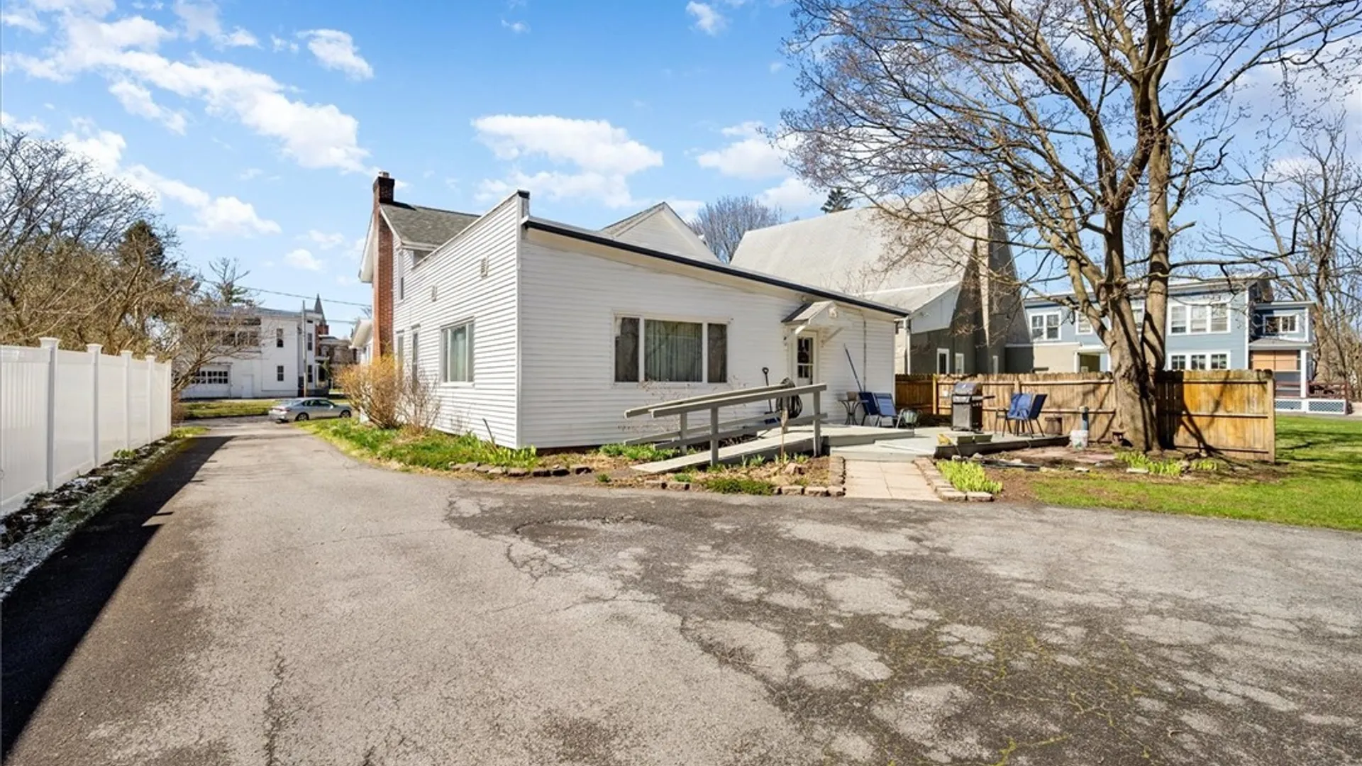 Property at 337 Macarthur Parkway, Oneida, NY 13421 45