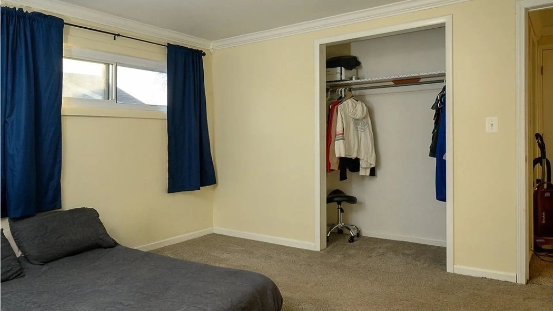 Property at 94 Bridlewood Drive, Lockport City, NY 14094 24