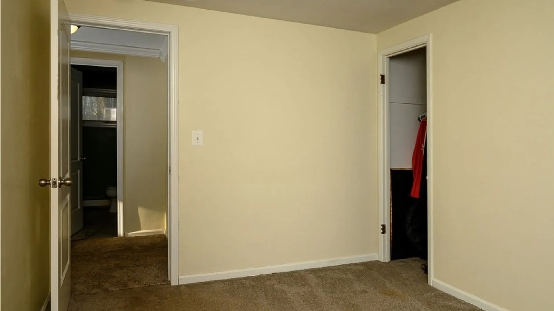 Property at 94 Bridlewood Drive, Lockport City, NY 14094 26