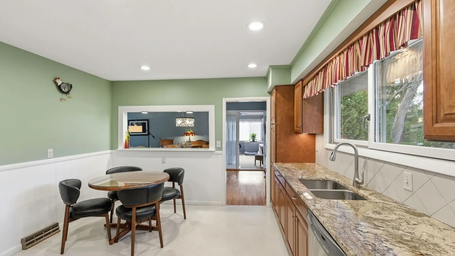 Property at 114 Woodmancy Lane, Manlius, NY 13066 10