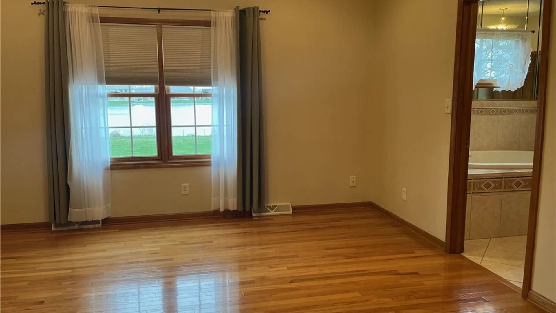 Property at 7305 Windsor Drive, Wheatfield, NY 14120 18