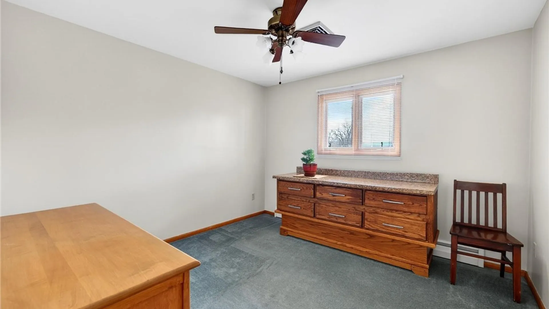 Property at 49 Boxwood Circle, Hamburg, NY 14075 18