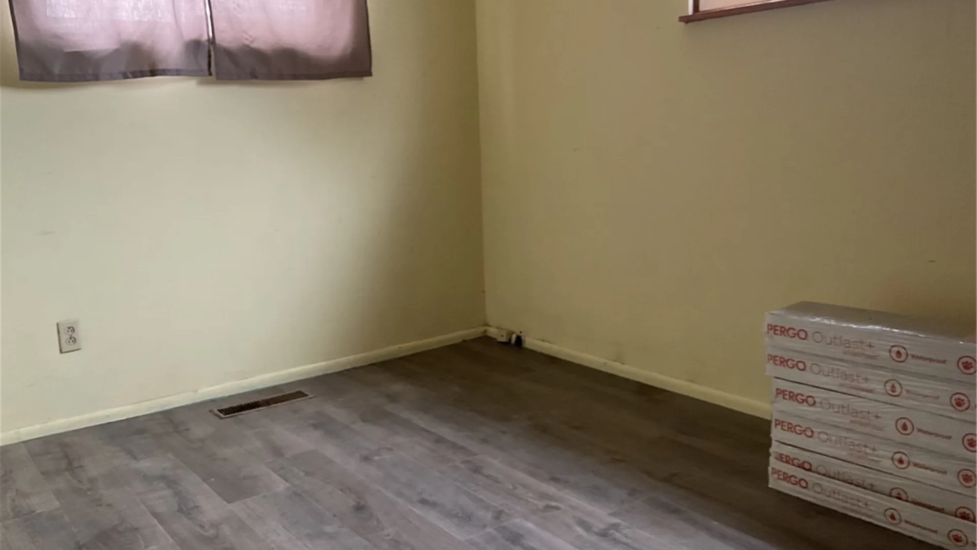 Property at 28 Nicholas Drive, Tonawanda, NY 14150 17