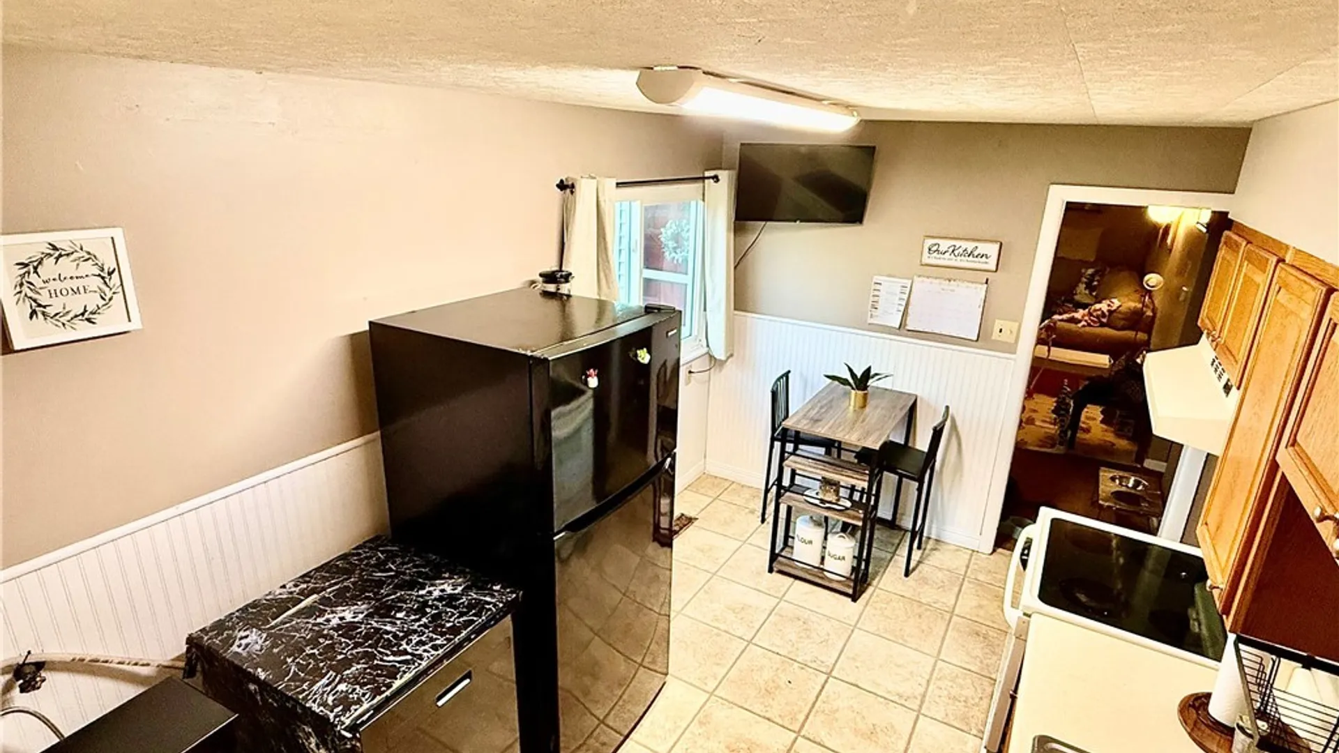 Property at 28 Nicholas Drive, Tonawanda, NY 14150 3