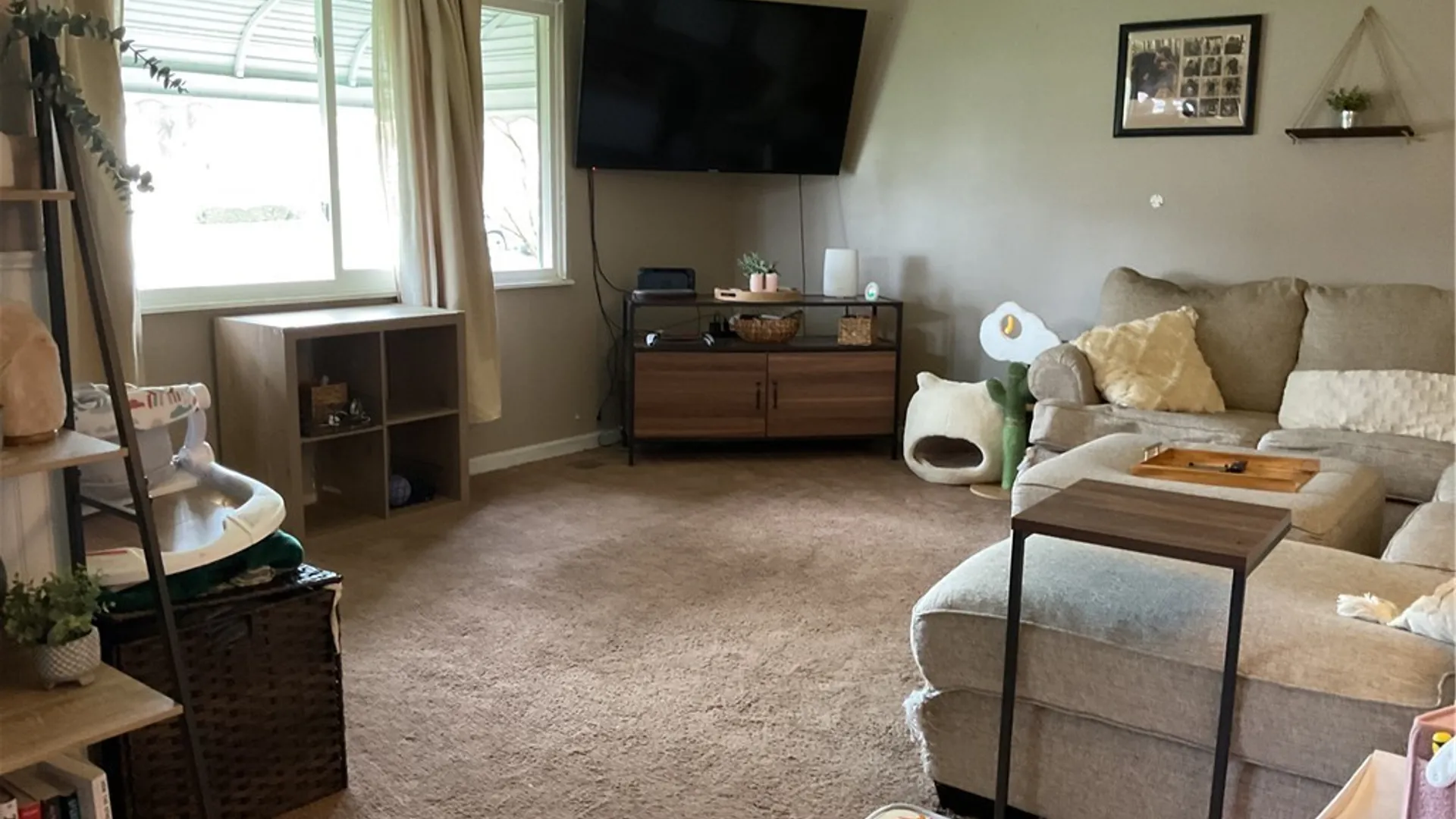 Property at 28 Nicholas Drive, Tonawanda, NY 14150 6