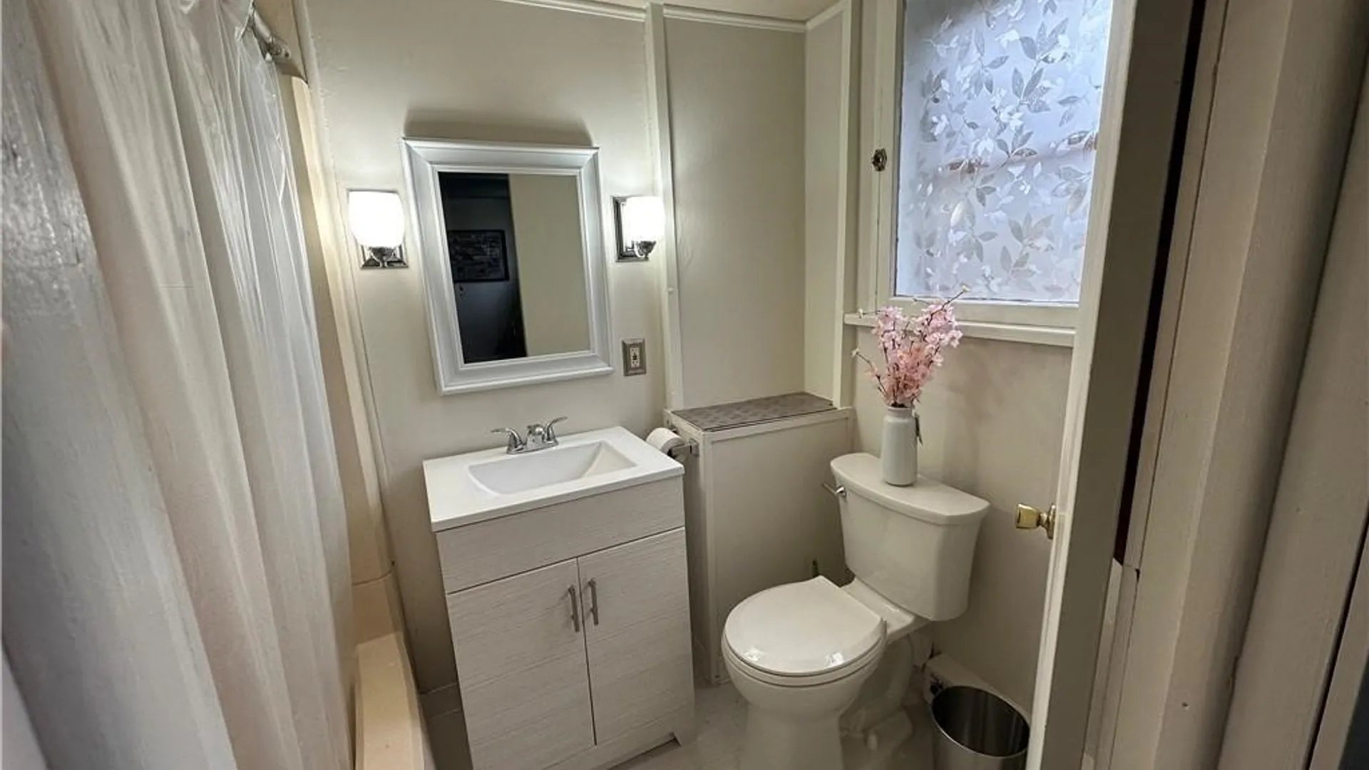 Property at 167 Genesee St  Apt #3, Skaneateles, NY 13152 20