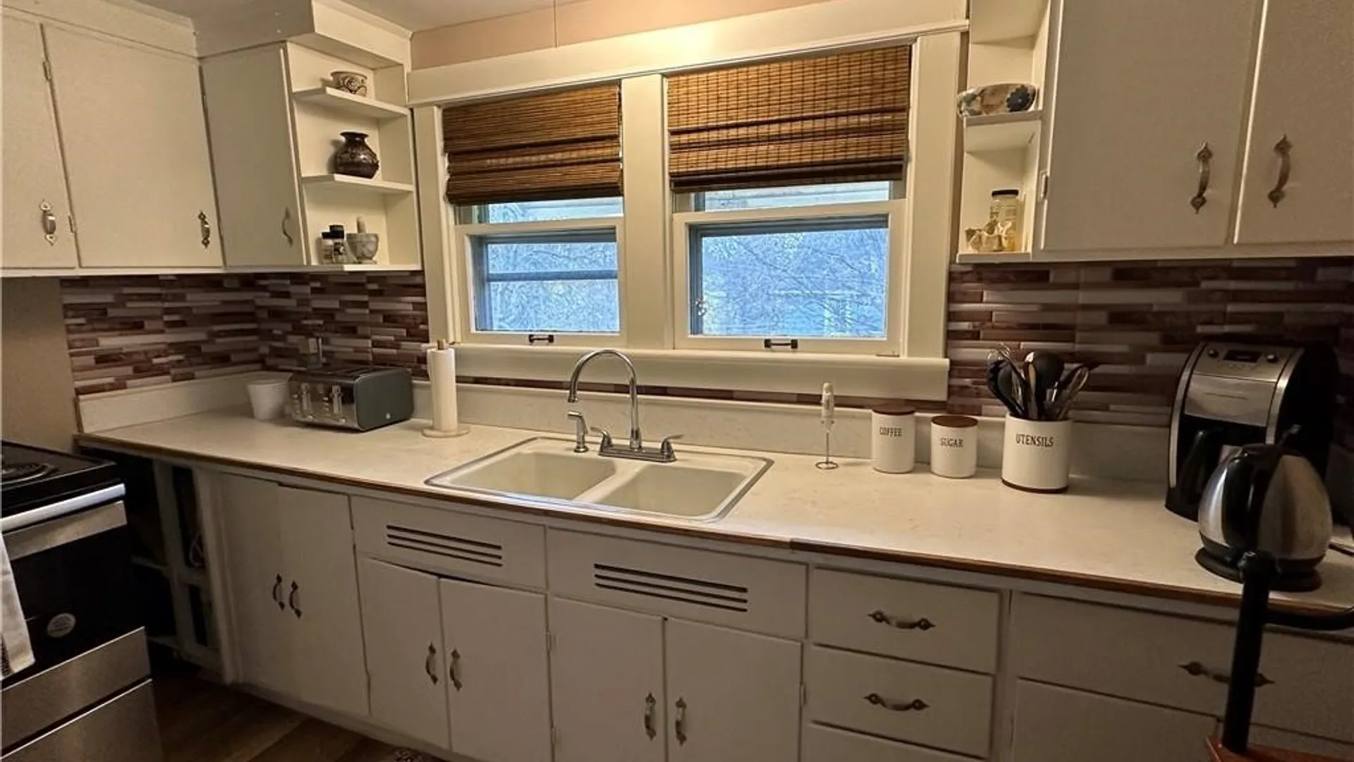 Property at 167 Genesee St  Apt #3, Skaneateles, NY 13152 5