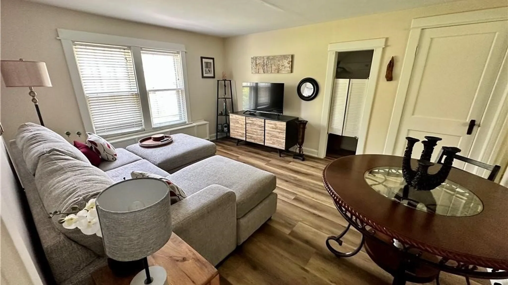 Property at 167 Genesee St  Apt #3, Skaneateles, NY 13152 8