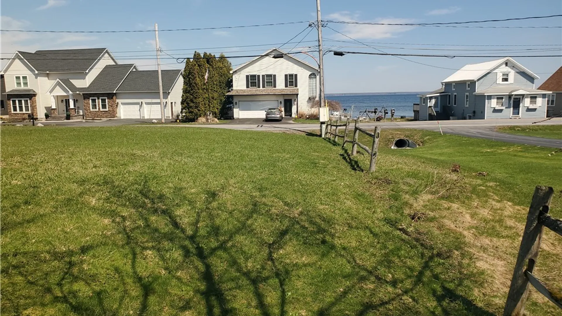 Property at 8690 Bayview Dr, Cicero, NY 13039 10