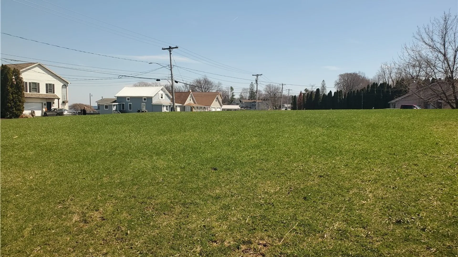 Property at 8690 Bayview Dr, Cicero, NY 13039 6