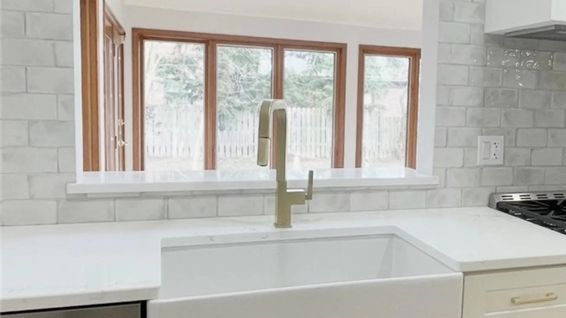 Property at 98 Bentham Parkway, Amherst, NY 14226 14