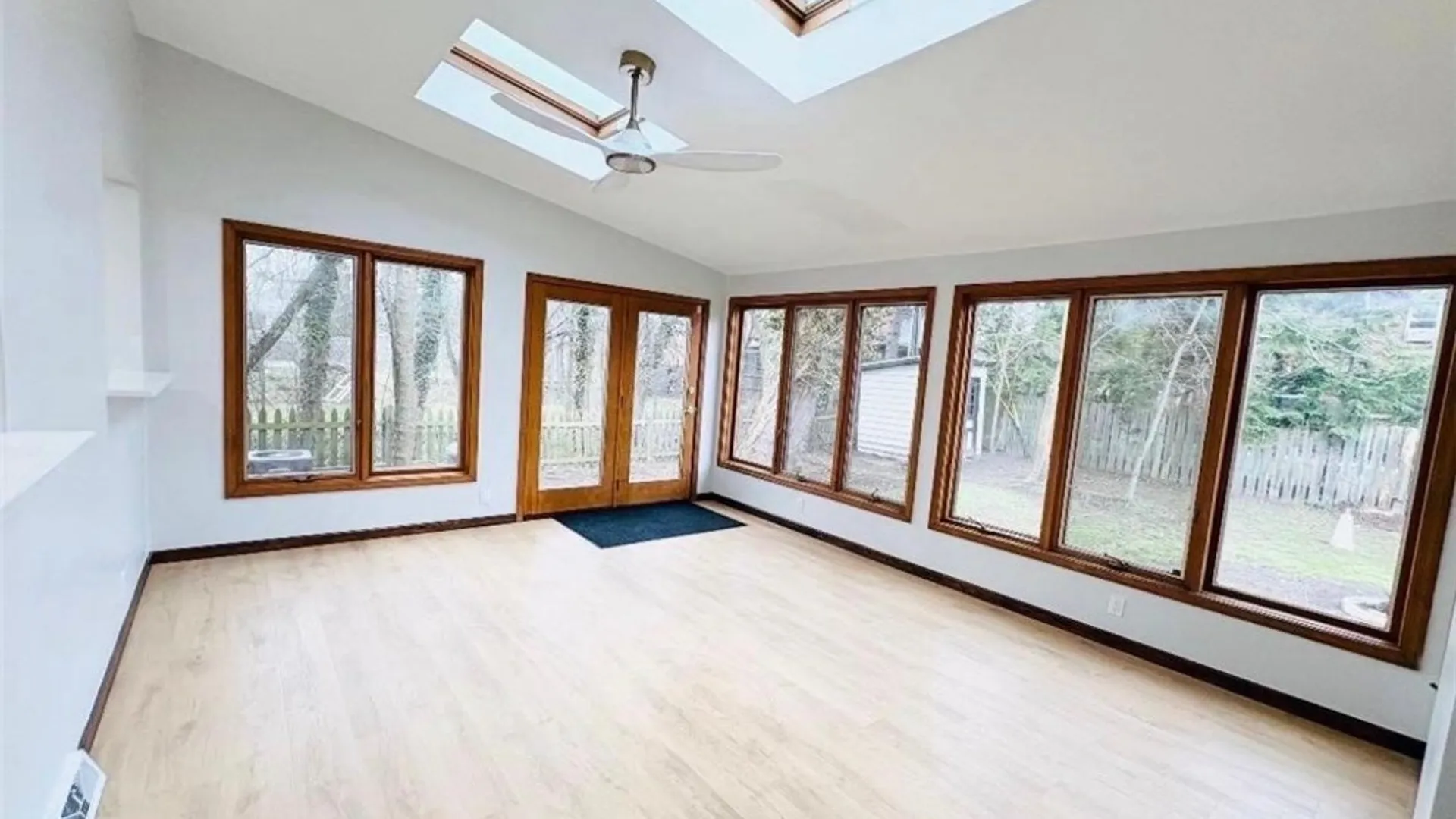 Property at 98 Bentham Parkway, Amherst, NY 14226 17