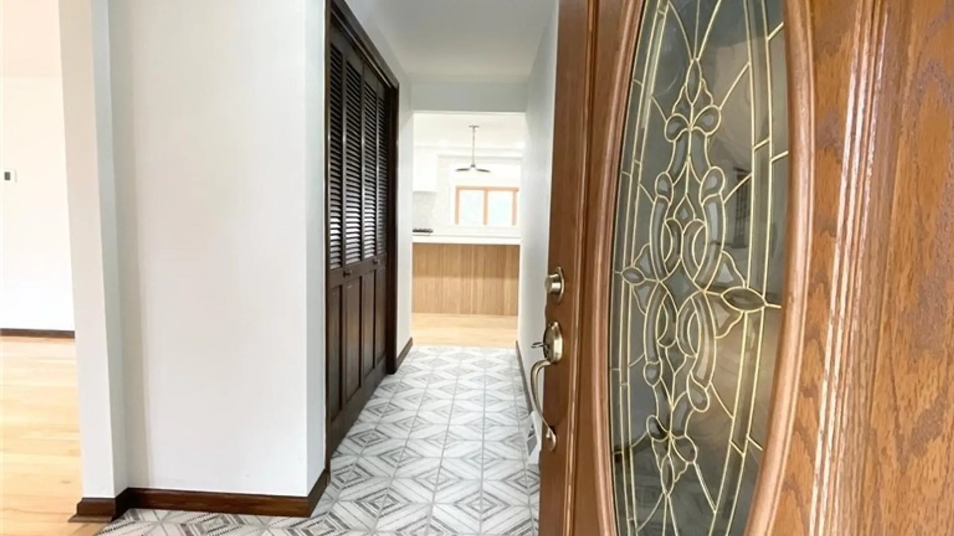 Property at 98 Bentham Parkway, Amherst, NY 14226 3