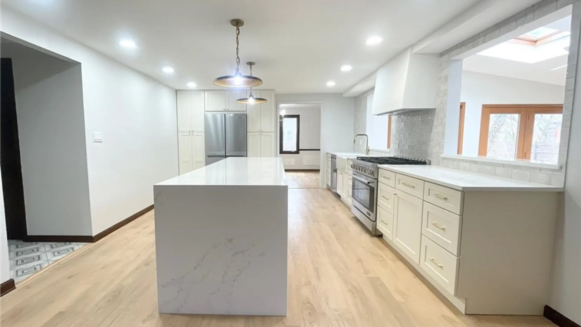 Property at 98 Bentham Parkway, Amherst, NY 14226 9