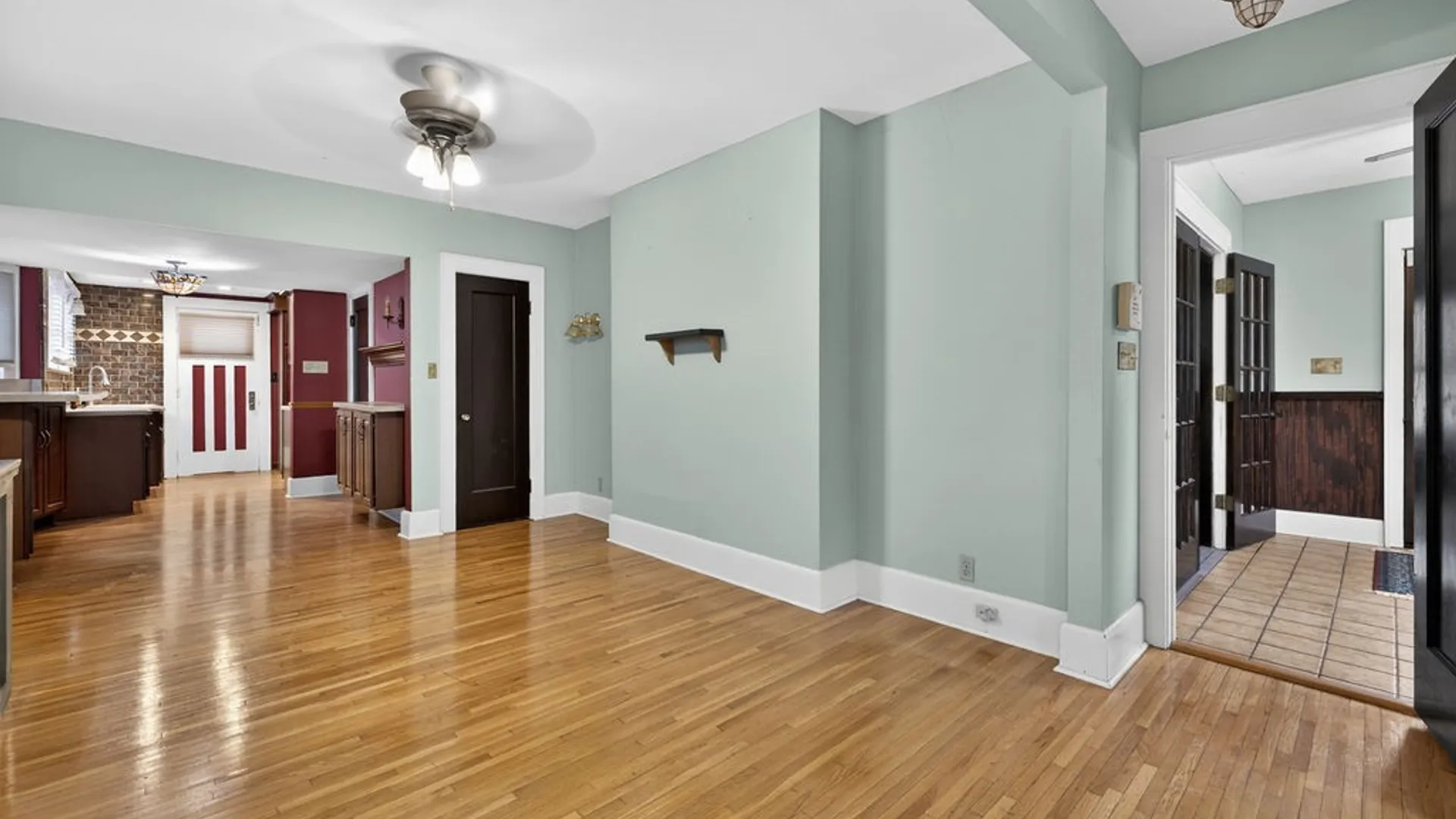 Property at 1062 Bellevue Avenue, Syracuse, NY 13204 15