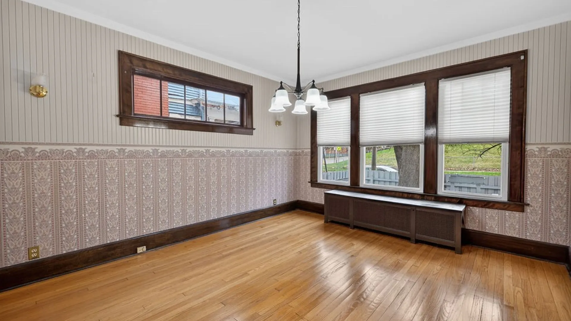 Property at 1062 Bellevue Avenue, Syracuse, NY 13204 19