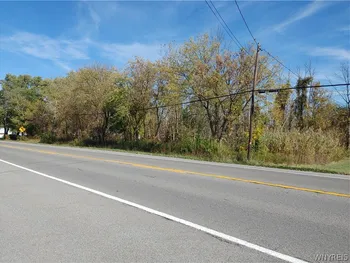 Property at 4311 Lake Avenue, Lockport Town, NY 14094