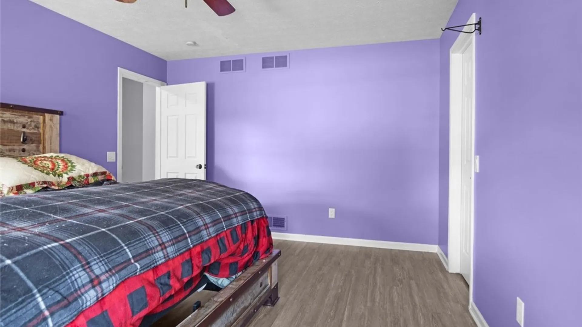 Property at 16 Alton Way, Henrietta, NY 14586 19