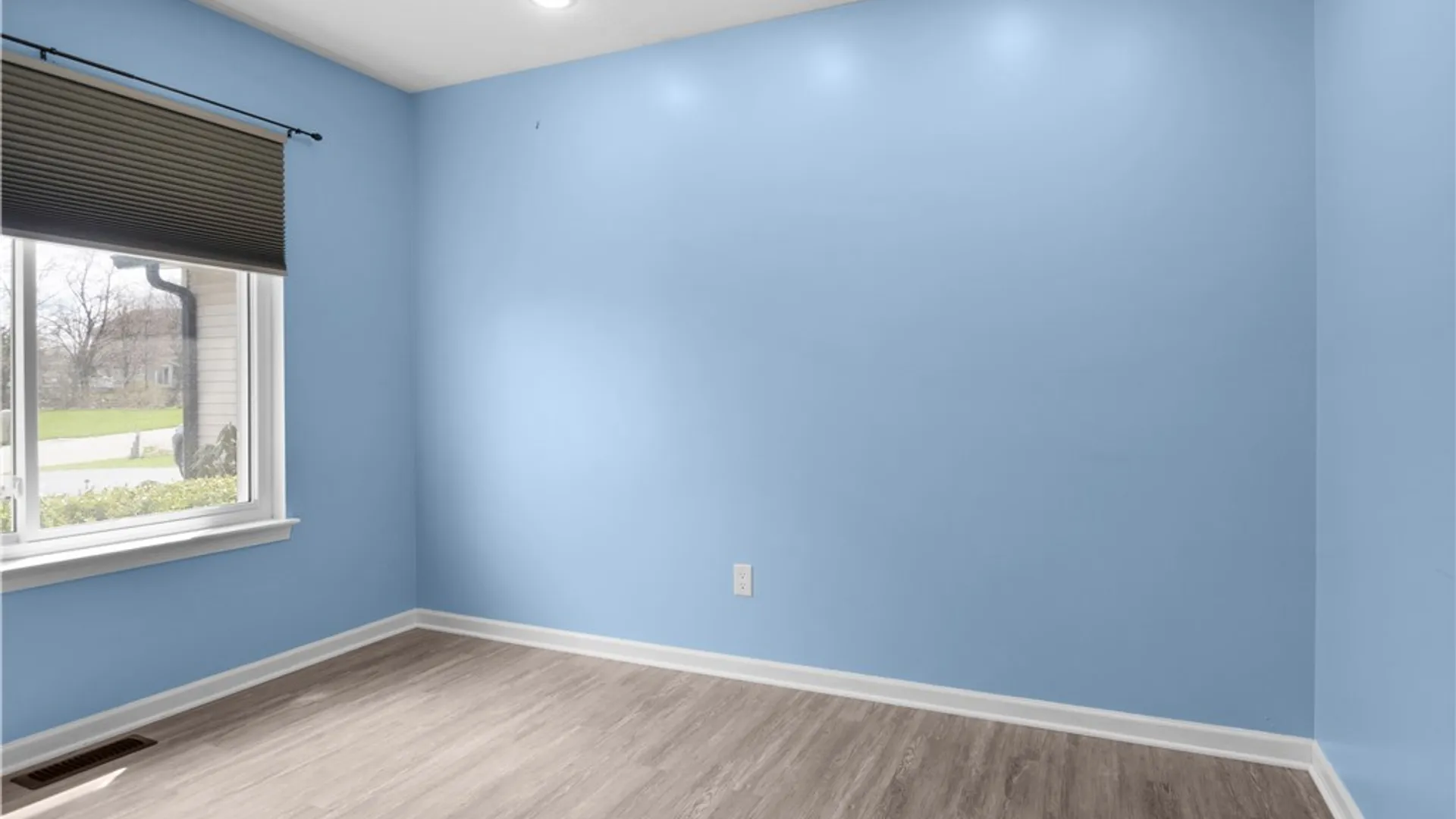 Property at 16 Alton Way, Henrietta, NY 14586 22