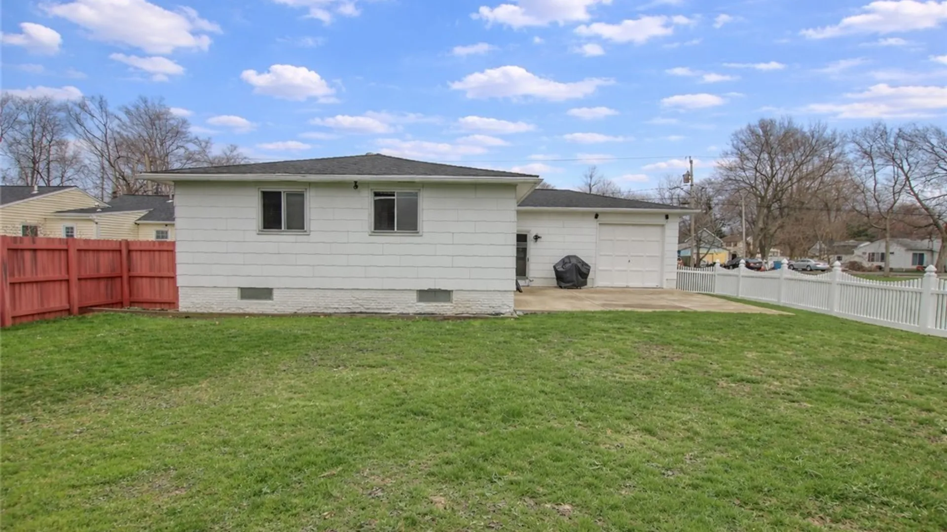 Property at 6886 Hamilton Drive, Evans, NY 14047 7