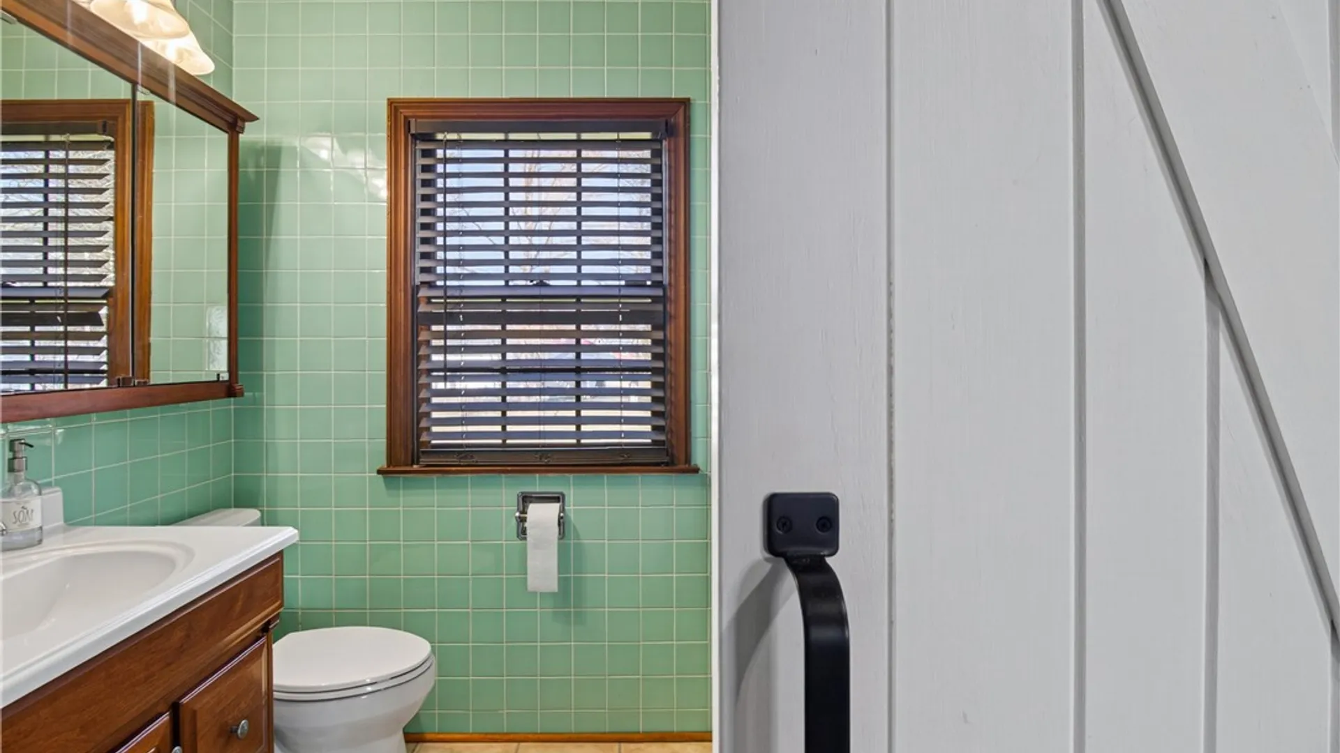 Property at 8 Crescent Drive, New Hartford, NY 13417 32