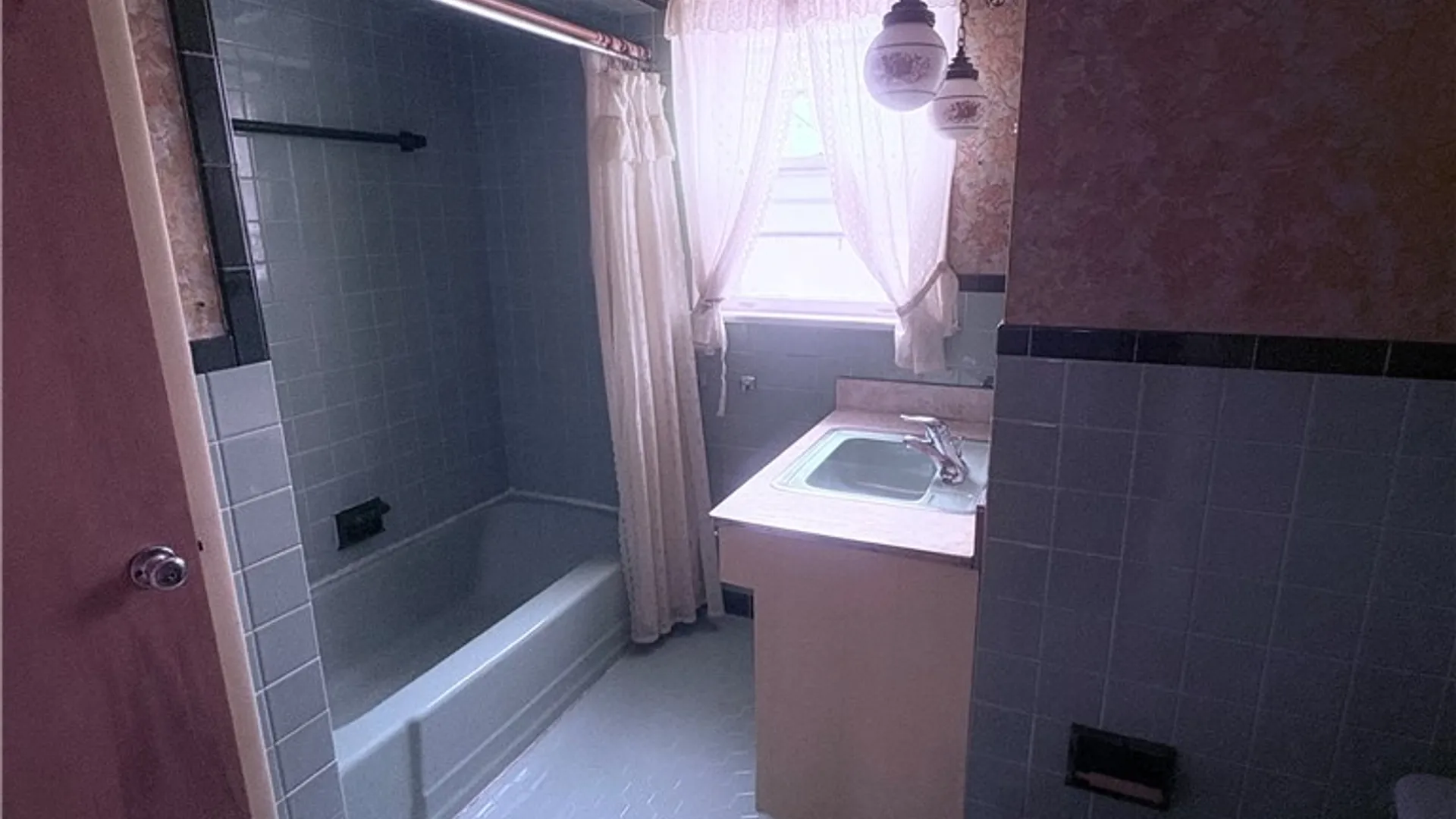 Property at 39 Standish Road, Greece, NY 14626 11