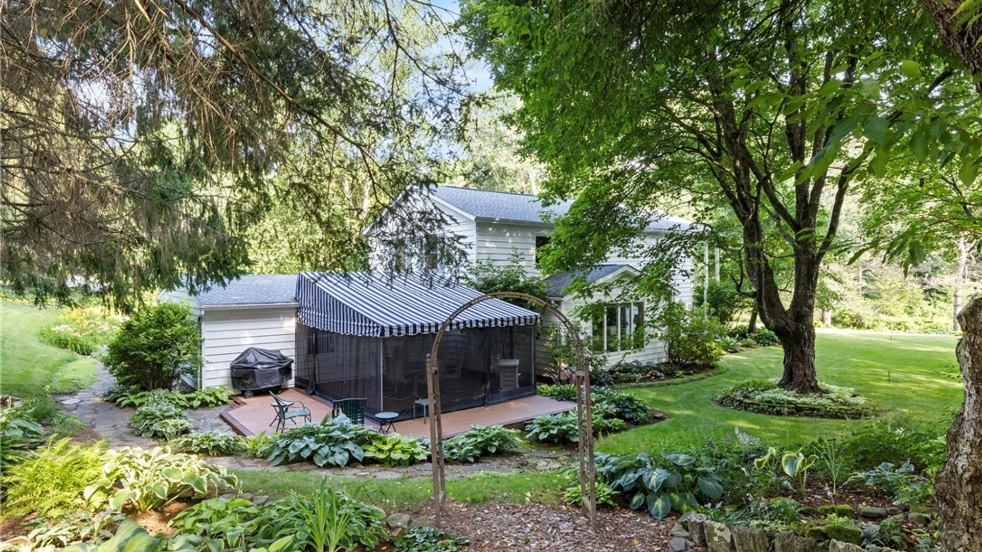 Property at 9832 Holland Road, Holland, NY 14080 7
