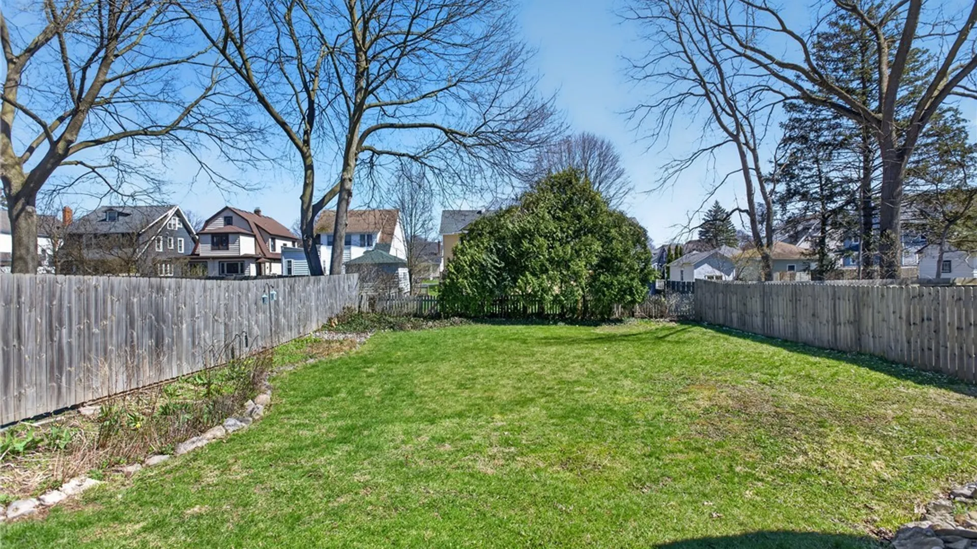 Property at 411 Robineau Road, Syracuse, NY 13207 44