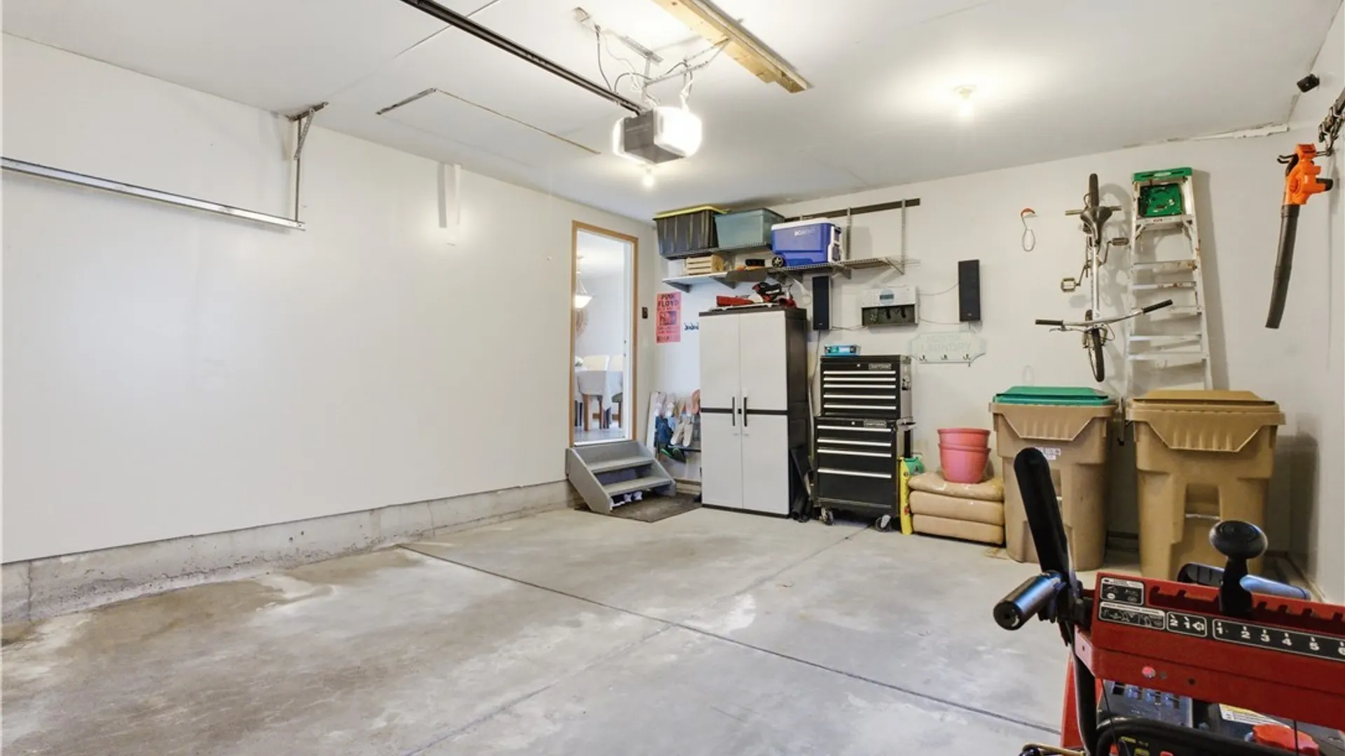 Property at 257 Crabapple Lane, Cheektowaga, NY 14227 33