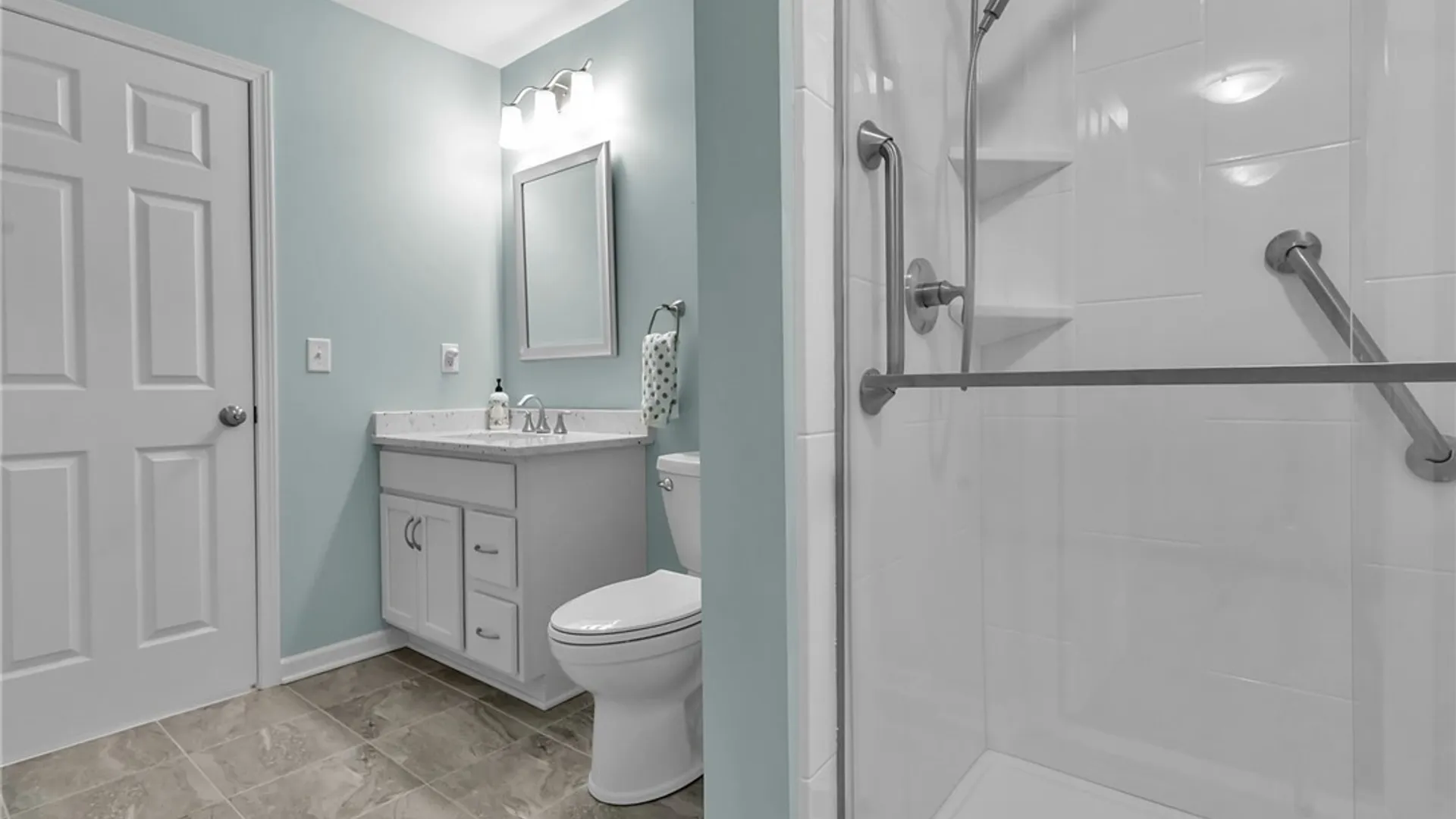 Property at 701 Carriage Lane, West Seneca, NY 14224 24