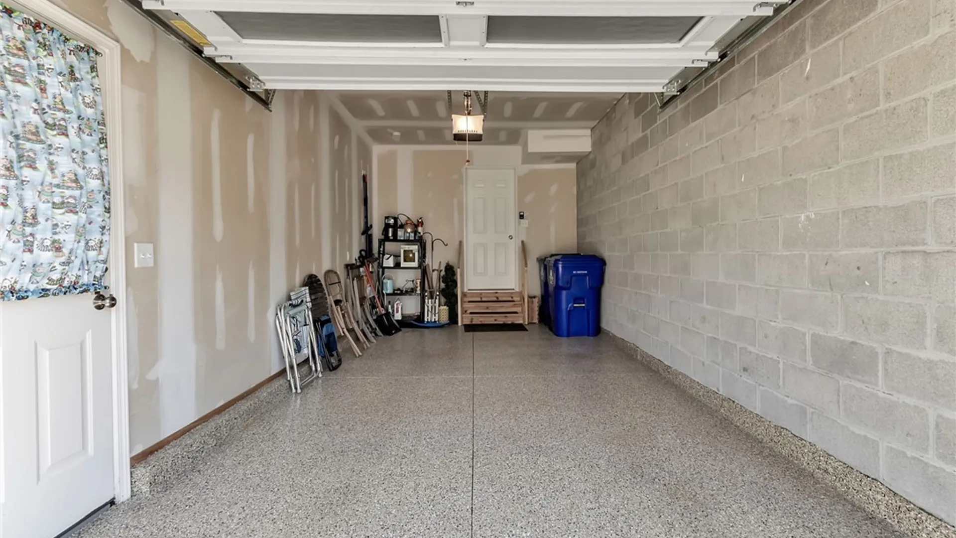 Property at 701 Carriage Lane, West Seneca, NY 14224 33